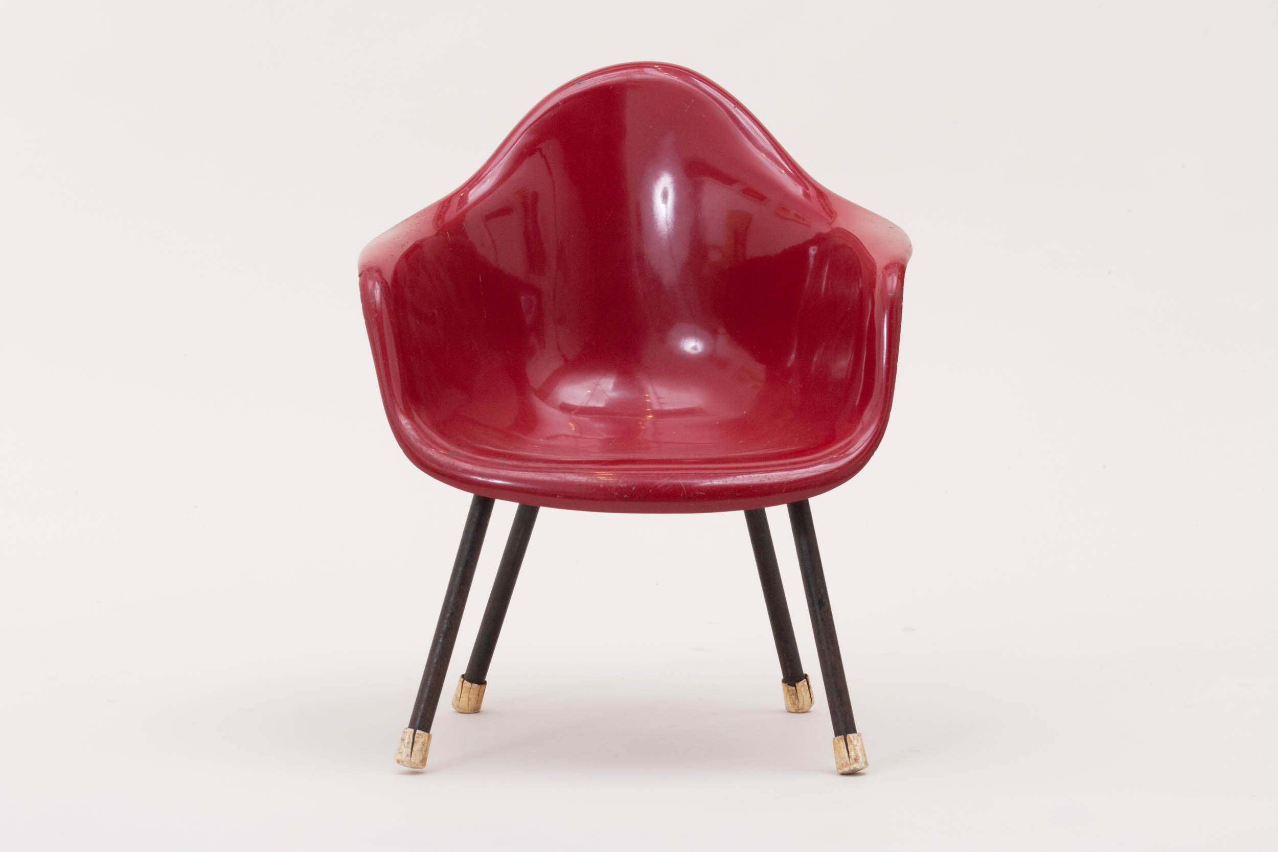 2165 eames style childrens chair 2